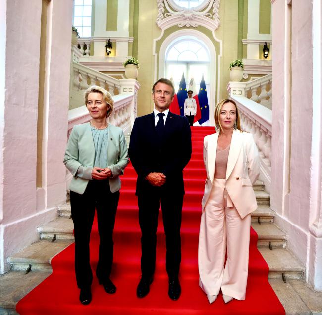 President Meloni with President Ursula von der Leyen and President Emmanuel Macron at the EU MED9 Summit
