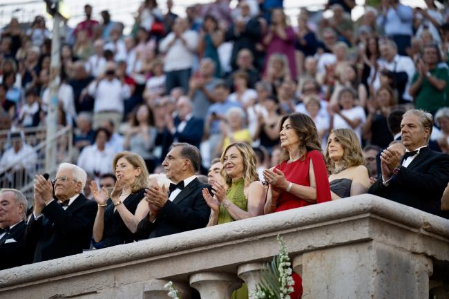 The grandstand with the high authorities of the State