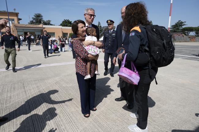 L'arrivo dei bambini haitiani adottati