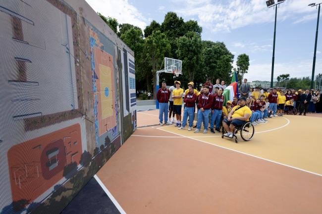 Cerimonia di inaugurazione del centro sportivo a Caivano