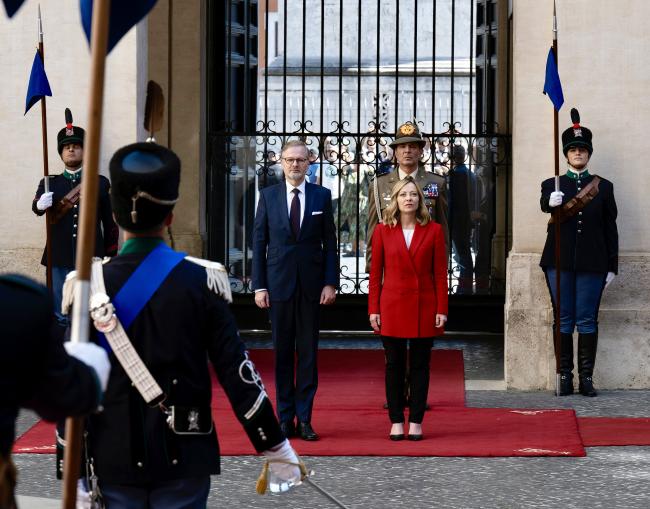 President Meloni welcomes Prime Minister Fiala to Palazzo Chigi with military honours