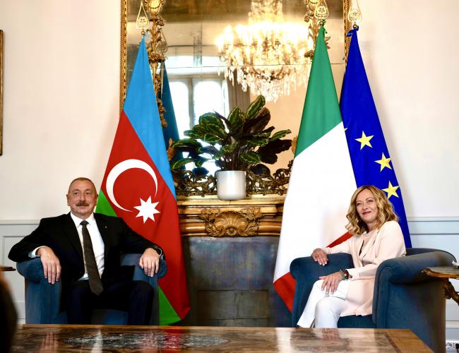 Incontro del Presidente Meloni con il Presidente della Repubblica dell'Azerbaigian